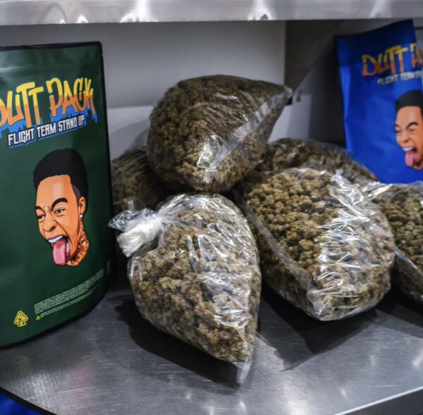 Duttpack | Dutt Pack Weed | dutt pack pound bag | Duttpacks.com